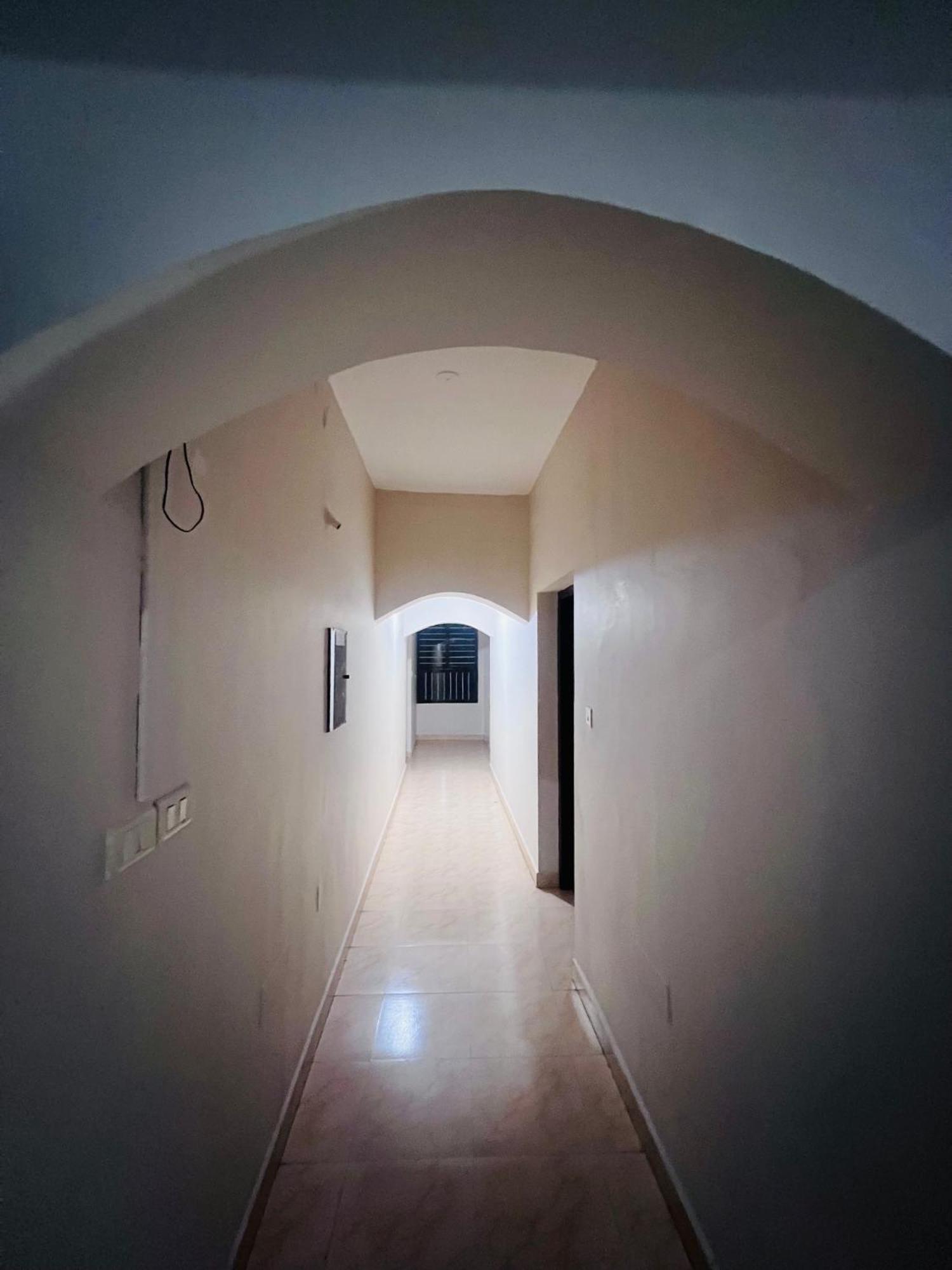 Hotel Sunday - Townhouse Club Airport Trivandrum Thiruvananthapuram Eksteriør billede